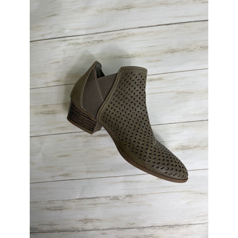 SEYCHELLES Perforated Brown Ankle Boots Size 7 - Picture 4 of 11